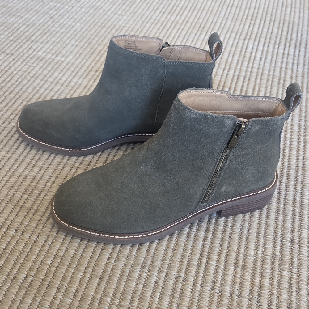 NWB Crown Vintage Green Suede Ankle Boots
